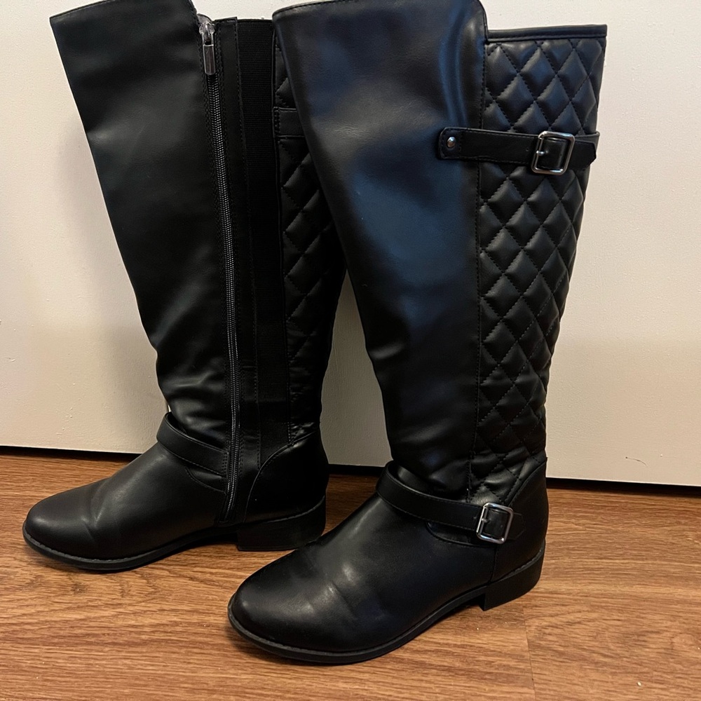 Torrid Women's Black Quilted Knee-High Boots